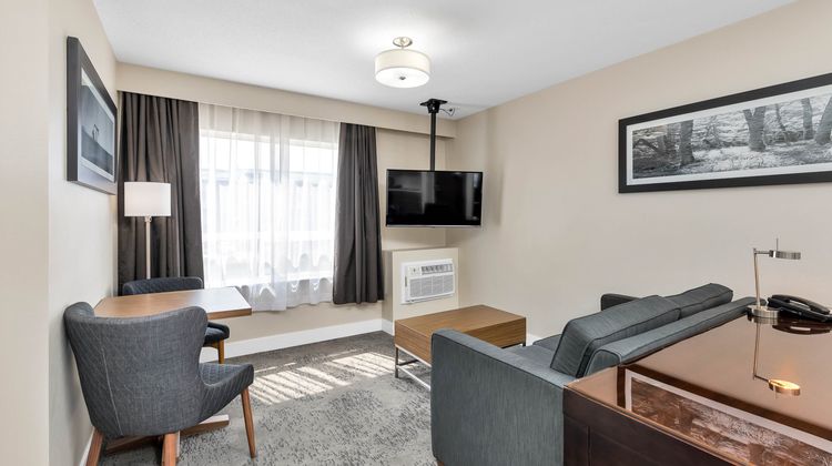 Sandman Hotel Grande Prairie Room