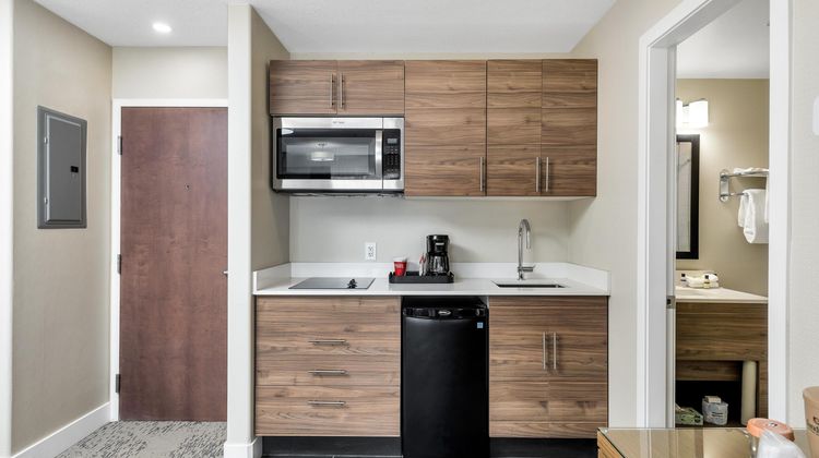 Sandman Hotel Grande Prairie Room