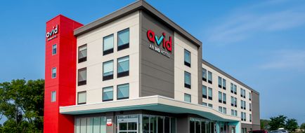 avid hotel Milwaukee West-Waukesha Exterior