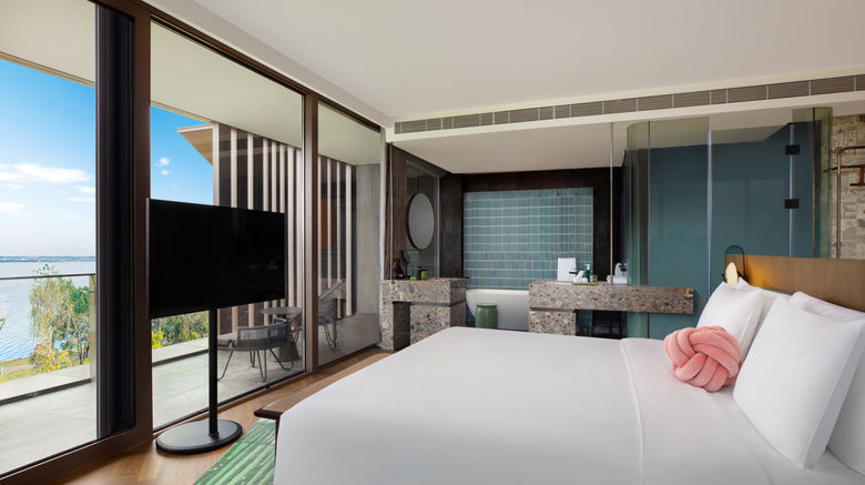 <b>Hotel Indigo Suzhou Yangcheng Lake Suite</b>. Images powered by <a href="https://www.leonardoworldwide.com/" title="Leonardo Worldwide" target="_blank">Leonardo</a>.