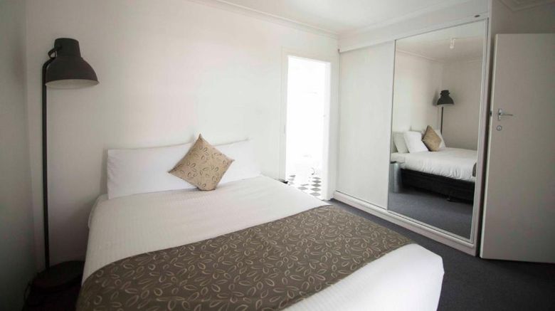 <b>Siesta Central Apartments Room</b>. Images powered by <a href="https://www.leonardoworldwide.com/" title="Leonardo Worldwide" target="_blank">Leonardo</a>.