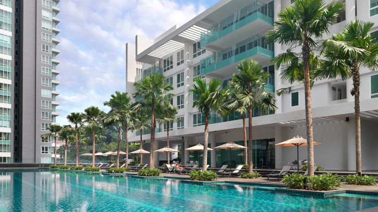 Lanson Place Bukit Ceylon Pool