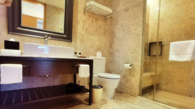 Lanson Place Bukit Ceylon Room