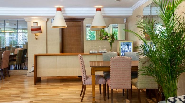 <b>Hotel Inglaterra Restaurant</b>. Images powered by <a href="https://www.leonardoworldwide.com/" title="Leonardo Worldwide" target="_blank">Leonardo</a>.