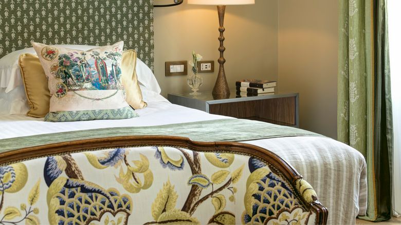 <b>Rocco Forte Hotel de Russie Suite</b>. Images powered by <a href="https://www.leonardoworldwide.com/" title="Leonardo Worldwide" target="_blank">Leonardo</a>.