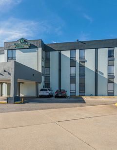HomeTowne Studios Newport News - Hampton