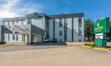 HomeTowne Studios Newport News - Hampton