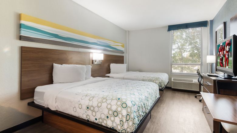 <b>HomeTowne Studios Newport News - Hampton Room</b>. Images powered by <a href="https://www.leonardoworldwide.com/" title="Leonardo Worldwide" target="_blank">Leonardo</a>.