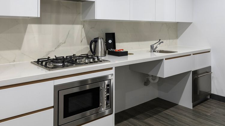 Meriton Suites Chatswood Suite