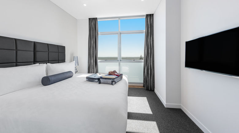 Meriton Suites Chatswood Suite. Images powered by <a href="https://www.leonardoworldwide.com" target="_blank" rel="noopener">Leonardo</a>.