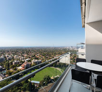 Meriton Suites Chatswood Suite