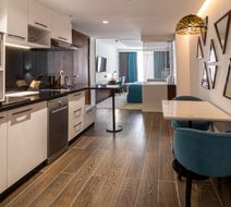 Holiday Inn & Suites Cairo Maadi Room