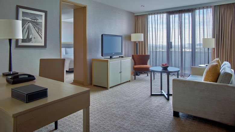 <b>New World Makati Hotel Suite</b>. Images powered by <a href="https://www.leonardoworldwide.com/" title="Leonardo Worldwide" target="_blank">Leonardo</a>.