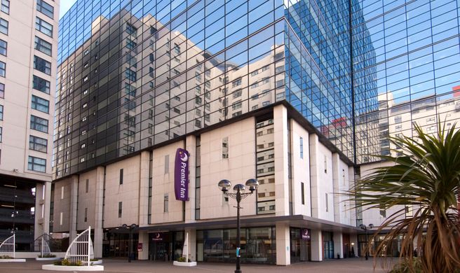 Premier Inn Cardiff City Centre Exterior