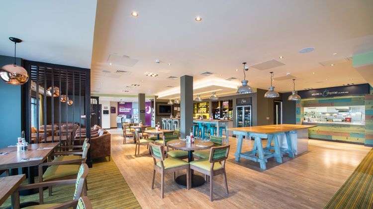 Premier Inn Gillingham Victory Pier Lobby