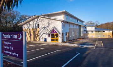 Premier Inn Christchurch / Highcliffe