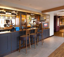 Premier Inn Coventry CC (Earlsdon Park) Lobby