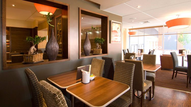 Premier Inn Coventry CC (Belgrade Plaza) Lobby