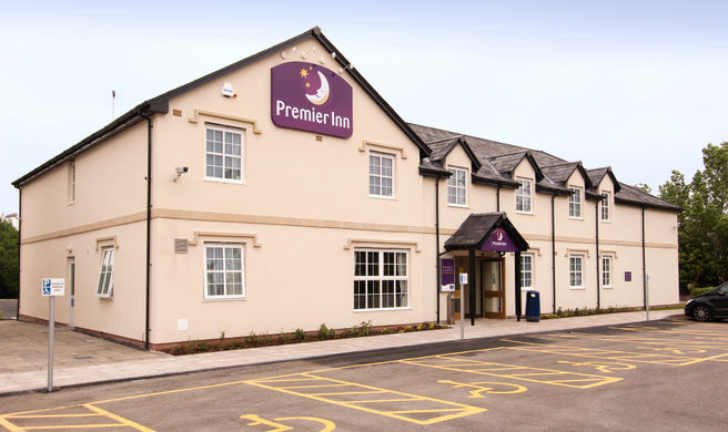Premier Inn Cwmbran Exterior