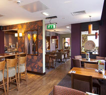 Premier Inn Coventry CC (Earlsdon Park) Lobby