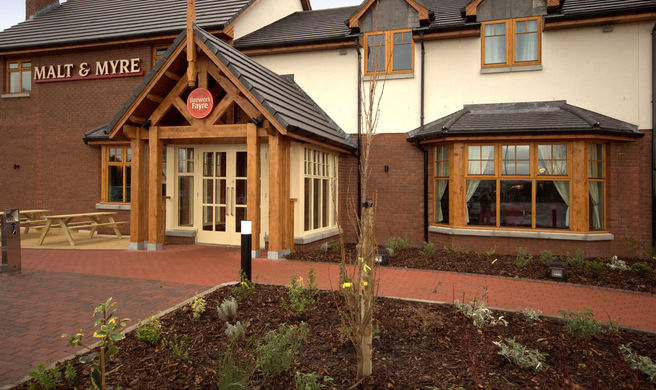 Premier Inn Dumbarton/Loch Lomond Exterior