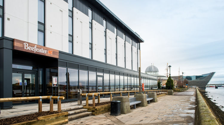 Premier Inn Dundee Centre Exterior