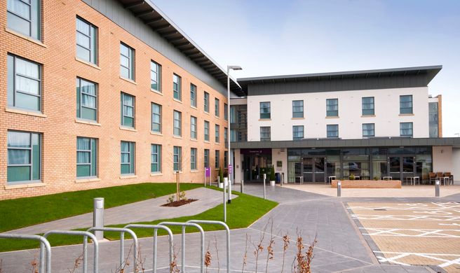 Premier Inn Edinburgh Airport (M9,Jct 1) Exterior