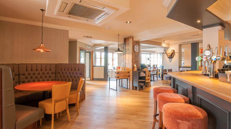 <b>Premier Inn Evesham Lobby</b>. Images powered by <a href="https://www.leonardoworldwide.com/" title="Leonardo Worldwide" target="_blank">Leonardo</a>.