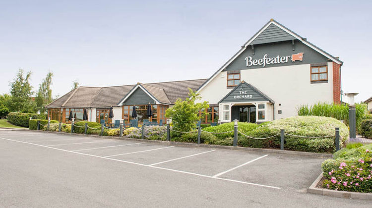 Premier Inn Evesham Exterior