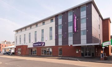Premier Inn Exeter Central (St David's)
