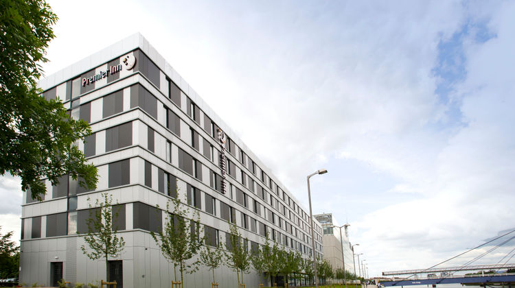 Premier Inn Glasgow Pacific Quay (SECC) Exterior