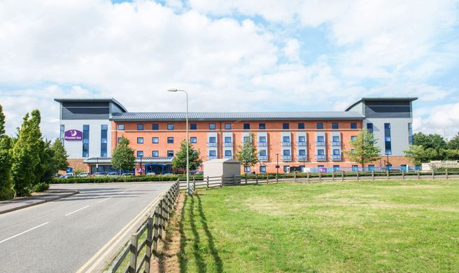 Premier Inn Banbury M40, J11 Exterior