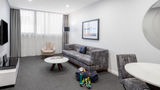 Meriton Serviced Apartments North Sydney Suite