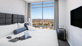Meriton Serviced Apartments North Sydney Suite