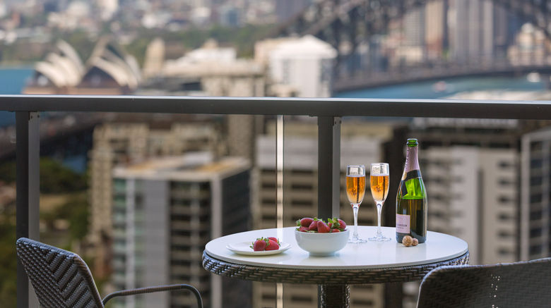<b>Meriton Serviced Apartments North Sydney Suite</b>. Images powered by <a href="https://www.leonardoworldwide.com/" title="Leonardo Worldwide" target="_blank">Leonardo</a>.