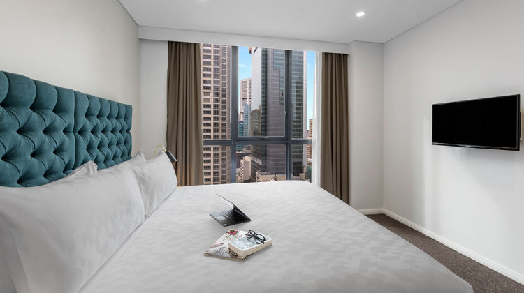 Meriton Suites Pitt Street Suite