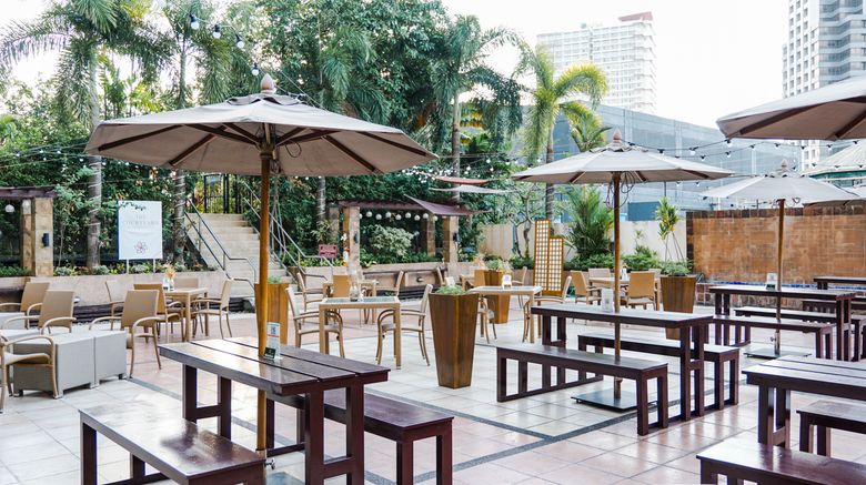 <b>Crowne Plaza Hotel Galleria Manila Restaurant</b>. Images powered by <a href="https://www.leonardoworldwide.com/" title="Leonardo Worldwide" target="_blank">Leonardo</a>.