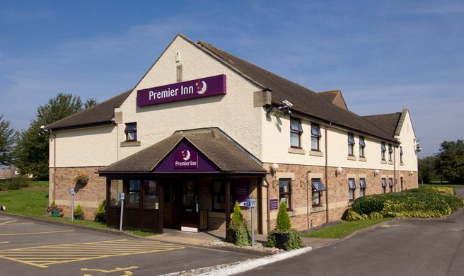 Premier Inn Gloucester (Little Witcombe) Exterior