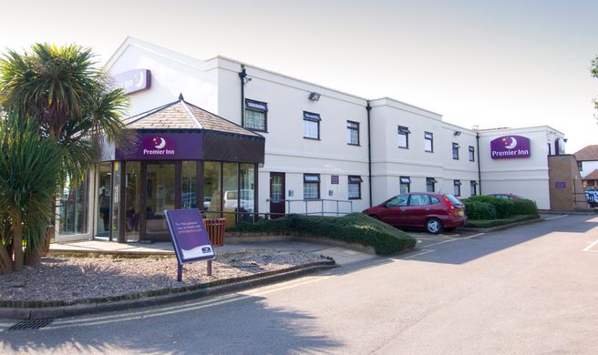 Premier Inn Gloucester (Longford) Exterior