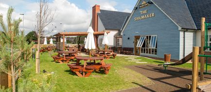 Premier Inn Hotel Gosport Exterior
