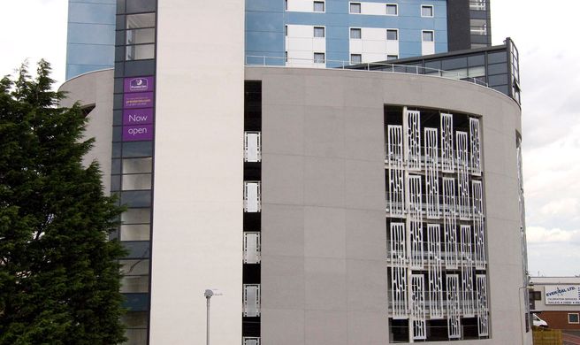 Premier Inn Hull City Centre Exterior