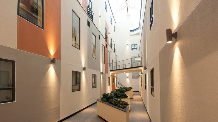 Premier Inn Leamington Spa Town Centre Lobby