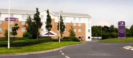 Premier Inn Leeds City West Exterior