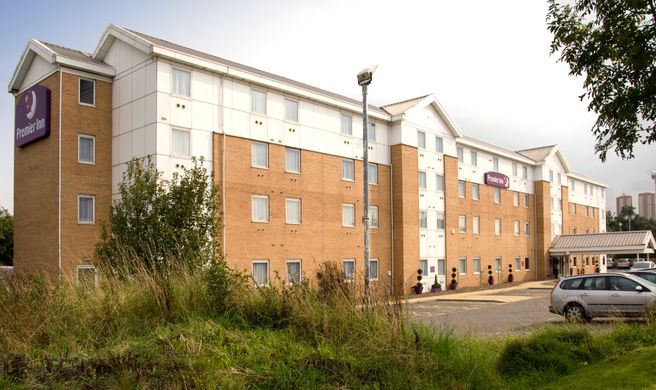 Premier Inn Leeds City West Exterior