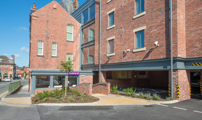 Premier Inn Leek Town Centre Exterior