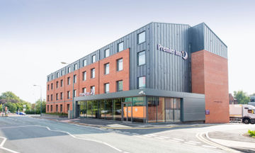 Premier Inn Lichfield City Centre