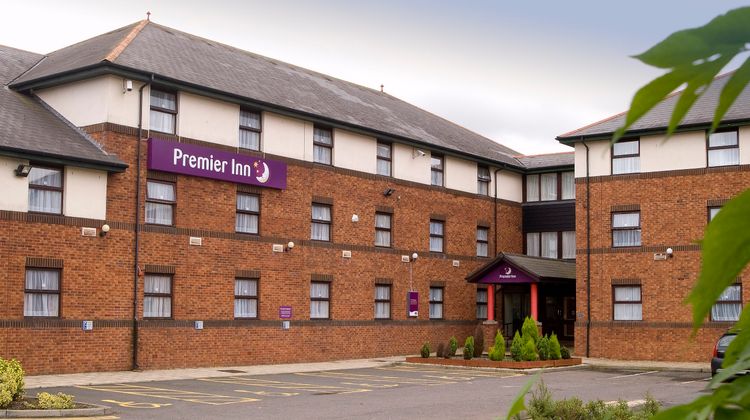 Premier Inn Livingston (M8/J3) Exterior
