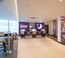 Premier Inn London City Aldgate Lobby