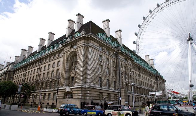 Premier Inn London County Hall Exterior