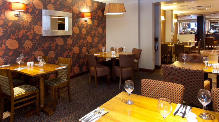 Premier Inn London Ealing Lobby